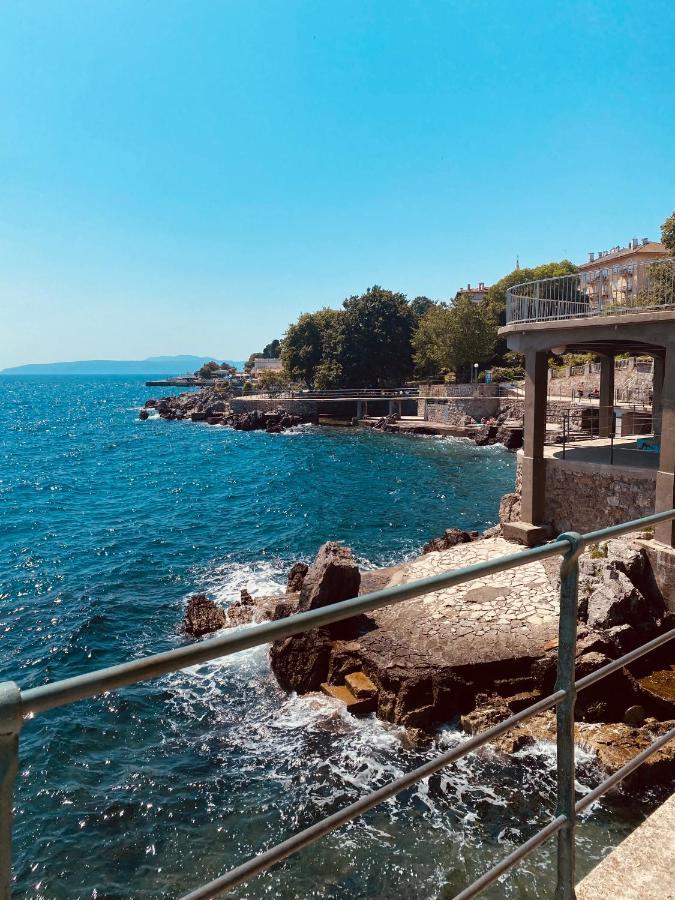 Sea Apartment